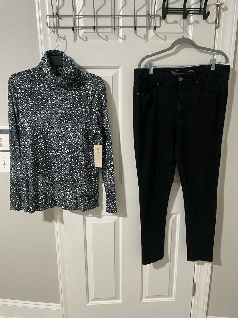7 Black Skinny Jeggings - Solid Black Women's Pants sz16 jones xl top